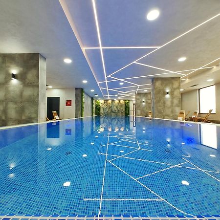 Aparthotel Velika Recepcija Cc Magnet à Zlatibor Extérieur photo