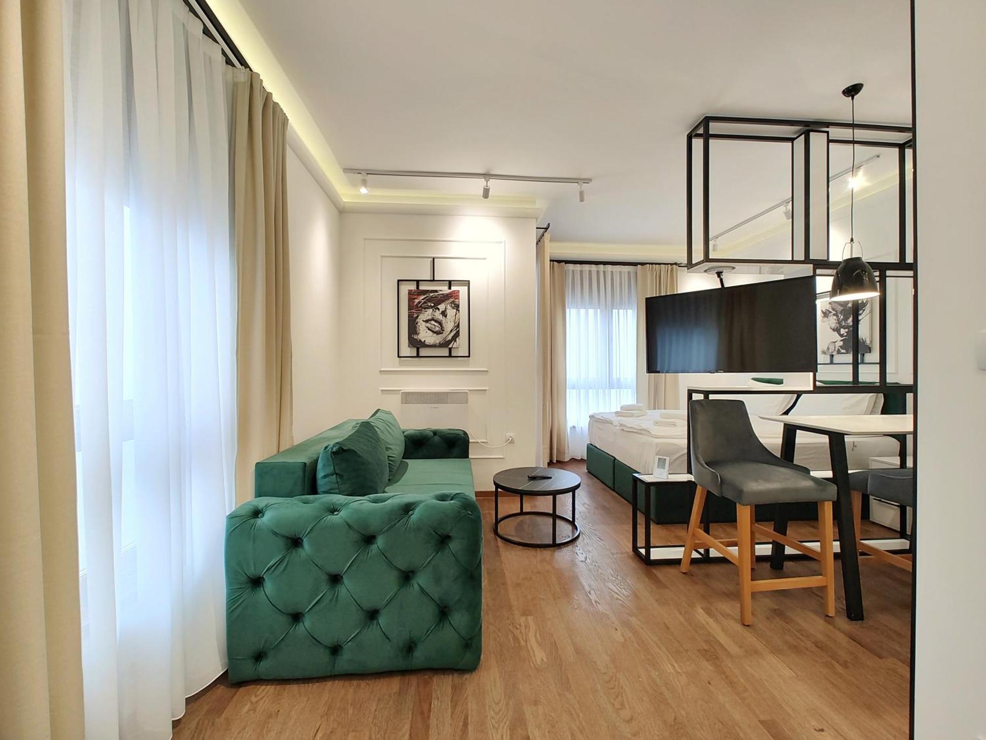 Aparthotel Velika Recepcija Cc Magnet à Zlatibor Extérieur photo